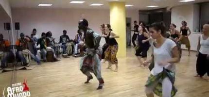 Stage de Sabar avec YELLY THIOUNE - AfroMundo 2014