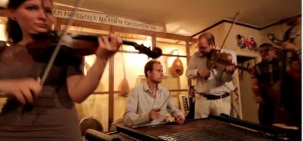 Bal - Danse de Hongrie Ensemble Felvono